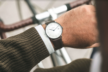 Laden Sie das Bild in den Galerie-Viewer, Sternglas Naos 38mm schwarz